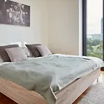 Spacious Condo In Nusle By Prague Days